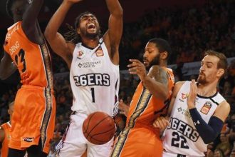 Taipans vs Adelaide
