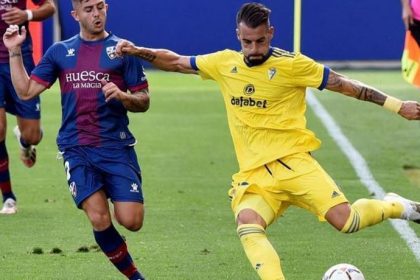 Huesca vs Cadiz