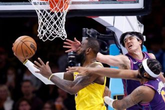 Phoenix Suns vs Los Angeles Lakers