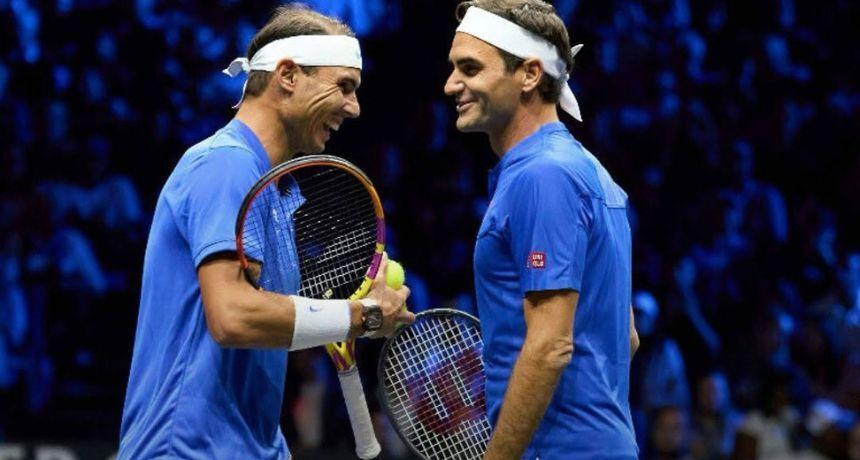 Legendary Piece of History: Federer’s 2011 French Open Racket Against Nadal Up for Auction – How Much Will It Fetch? 1 Roger Federer