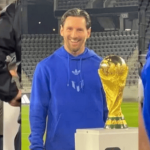 Emotional Reunion: Messi Holds the World Cup Trophy Again – You Won't Believe His Joyful Moment 5 Lionel Messi