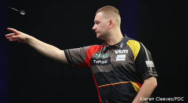 Van den Bergh Surprised by Negative Crowd Reaction to ‘Dancing Dimi’ Persona 1 Dimitri Van den Bergh