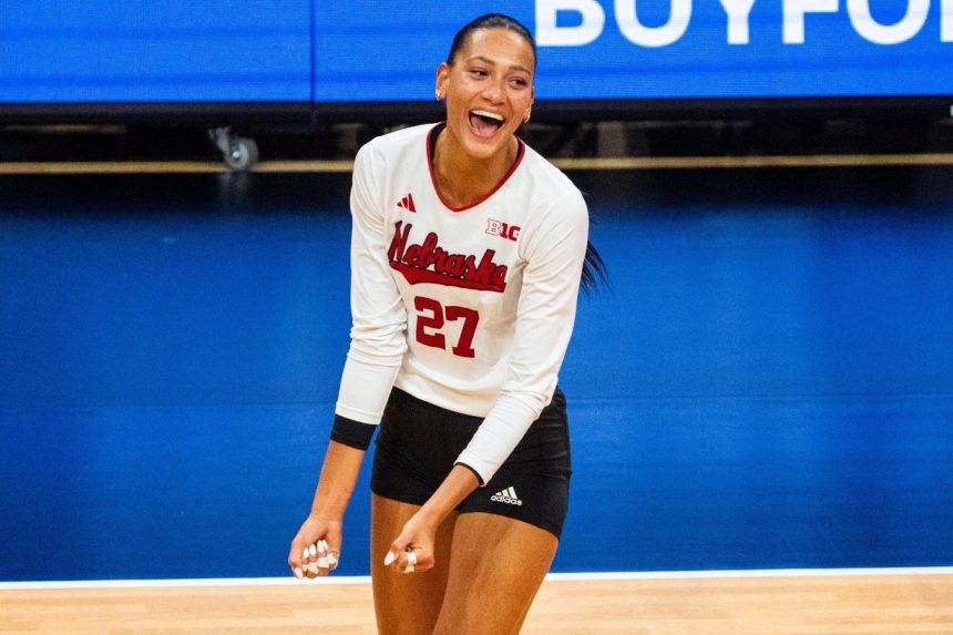 Rising Volleyball Star Harper Murray Inks Sneaker Deal, Making Waves in College Sports 1 Harper Murray