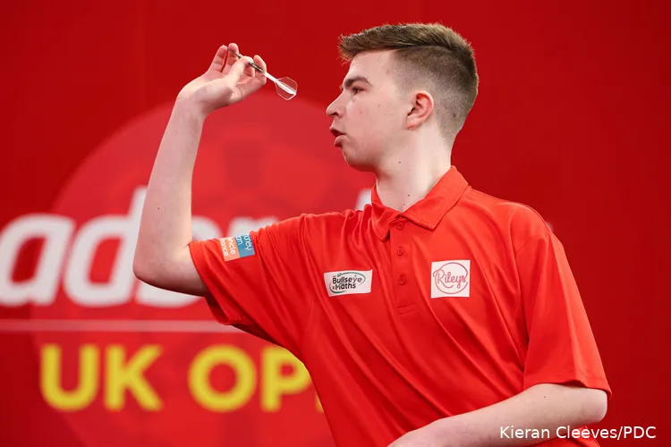Jenson Walker: From Lockdown Darts Advocate to Future Star on the Pro Circuit 1 Jenson Walker